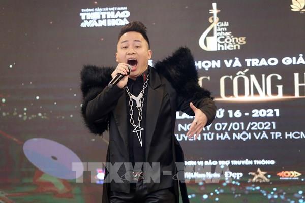 Giải Âm nhạc Cống hiến 2021: Ca sỹ Tùng Dương chiến thắng ở 3/9 hạng mục