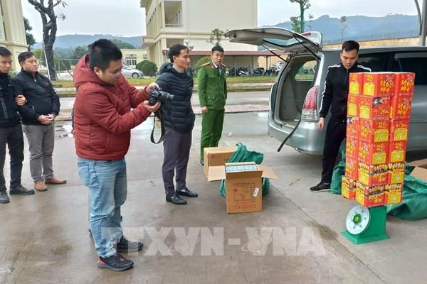 Yên Bái bắt giữ đối tượng mua bán, vận chuyển trái phép hơn 490 kg pháo nổ