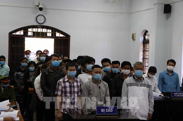 Hoãn phiên toà xét xử vụ sản xuất, buôn bán xăng giả lớn nhất