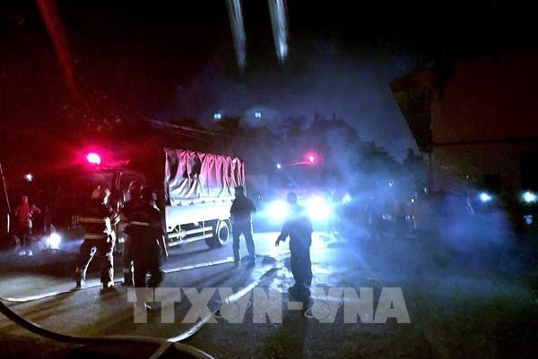 Tp Hồ Chí Minh: Cháy dữ dội tại phân xưởng may