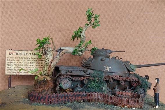 Bộ sưu tập Bonsai và tiểu cảnh mini đạt kỷ lục thế giới