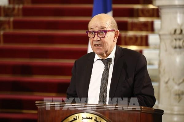 Ngoại trưởng Pháp đề xuất "tạm dừng" tranh cãi bất đồng thương mại giữa Mỹ và EU