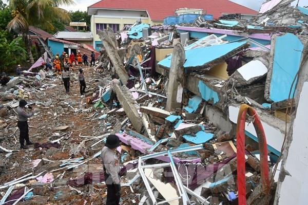 Động đất tiếp tục rung chuyển tỉnh Tây Sulawesi, Indonesia