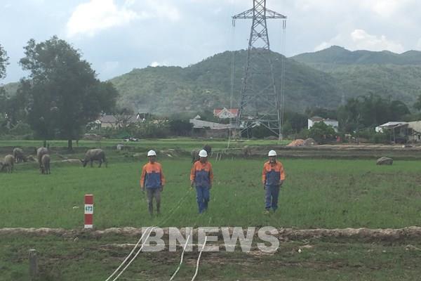 Tiếp tục đa dạng hóa các hình thức thu xếp vốn cho các dự án truyền tải điện