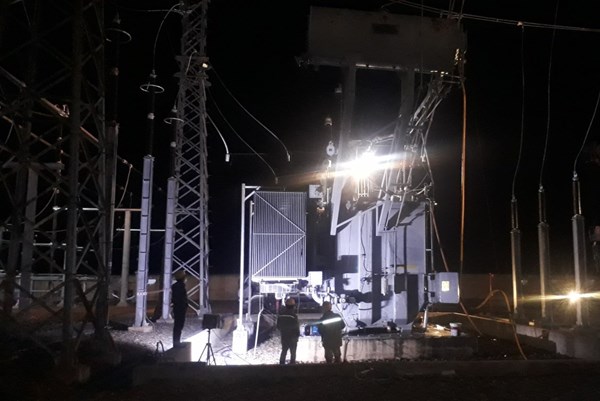 Chủ động bảo dưỡng thiết bị đảm bảo cung cấp điện phục vụ Đại hội Đảng