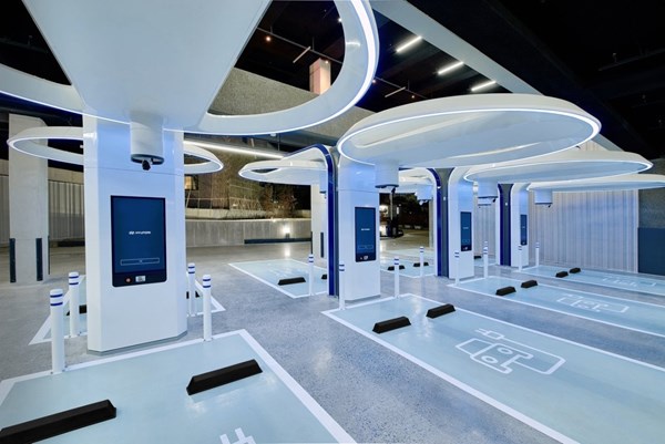 Hyundai Motor mở trạm sạc siêu nhanh lớn nhất cho xe điện ở Seoul