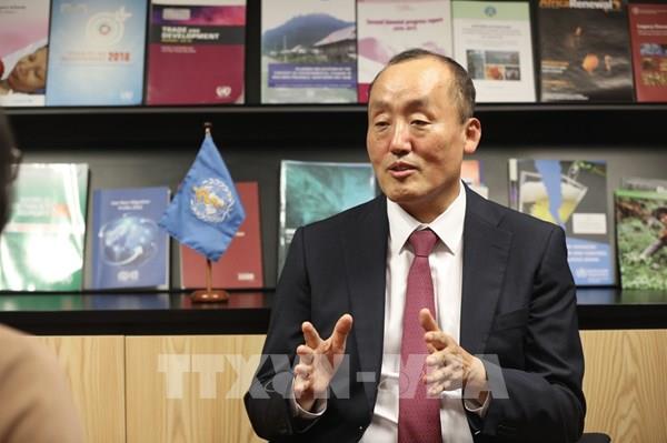 Trưởng đại diện WHO tại VN: Cảnh giác cho tới khi chấm dứt dịch COVID-19