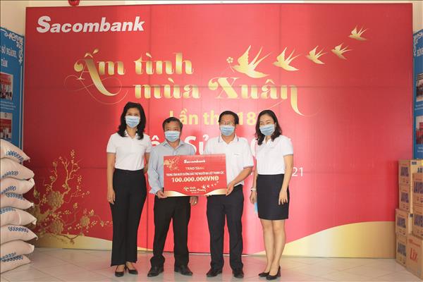 Sacombank tổ chức chương trình “Ấm tình mùa Xuân lần thứ 18"