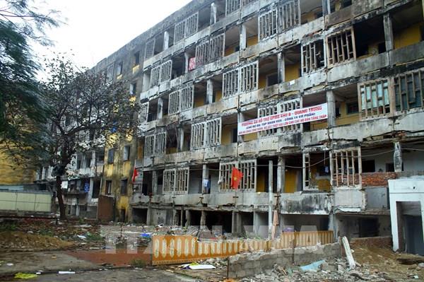 Nghệ An cưỡng chế phá dỡ các nhà thuộc Khu B chung cư Quang Trung