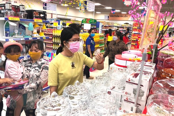 Đa dạng không gian sắm Tết cho người tiêu dùng