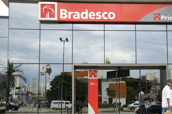 Lợi nhuận của Banco Bradesco SA cao hơn dự kiến 