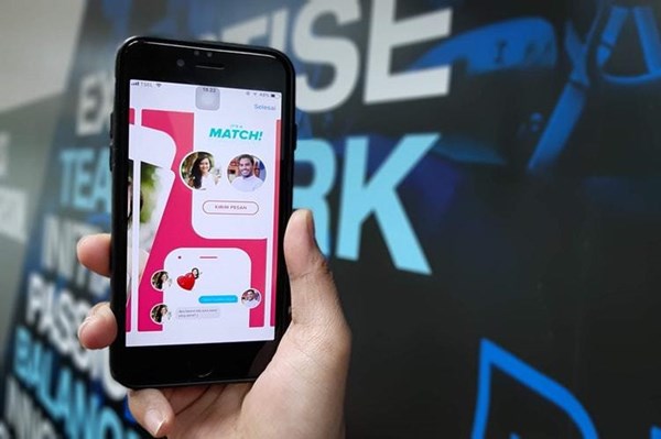 Tình yêu thời đại dịch: Các ứng dụng hẹn hò thịnh hành