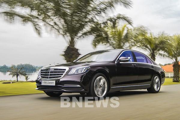 Mercedes-Benz Việt Nam tiếp tục hỗ trợ 50% phí trước bạ, giảm gần 300 triệu đồng