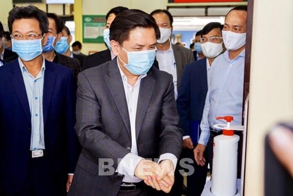 Bộ trưởng Nguyên Văn Thể: Bến xe, nhà ga cần đầu tư thiết bị đo thân nhiệt tự động