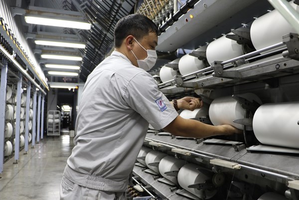 VNPOLY sắp vận hành toàn bộ 27 dây chuyền sản xuất sợi DTY