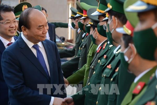 Thủ tướng Chính phủ Nguyễn Xuân Phúc thăm, chúc Tết các đơn vị tại Đà Nẵng