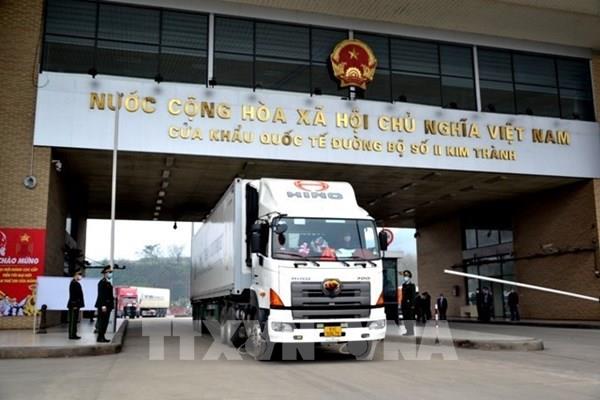 Xuất nhập khẩu hàng hóa qua Lào Cai trong kỳ nghỉ Tết tăng 3,5 lần