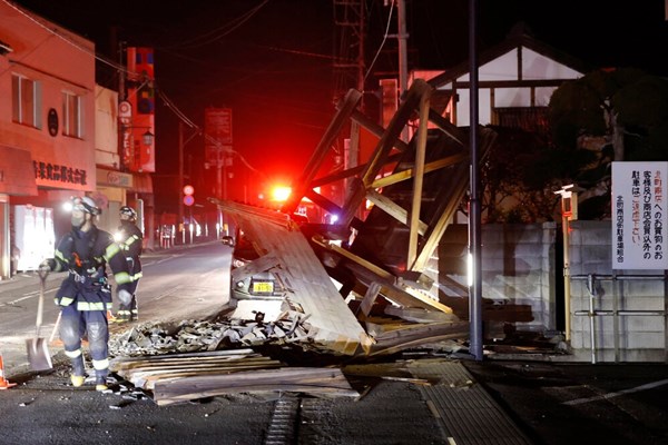 Động đất tại Nhật Bản: Ít nhất 80 người bị thương và gây mất điện cục bộ  