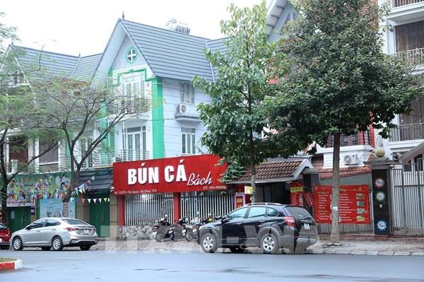 Hà Nội đóng cửa quán ăn đường phố, trà đá, cà phê
