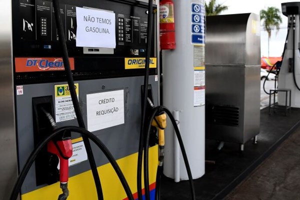 Brazil miễn thuế dầu diesel trong hai tháng