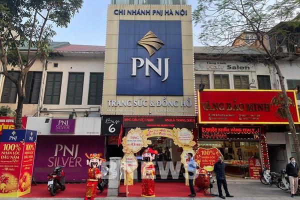 Ngày Vía Thần tài: Lượng khách mua trực tuyến tăng vọt