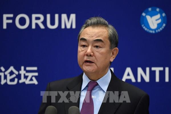 Ngoại trưởng Trung Quốc kêu gọi Mỹ dỡ bỏ các hạn chế thương mại