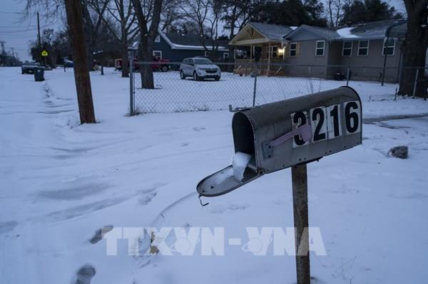 Mỹ: Hơn 7,9 triệu người dân Texas vẫn thiếu nước sạch sau bão tuyết