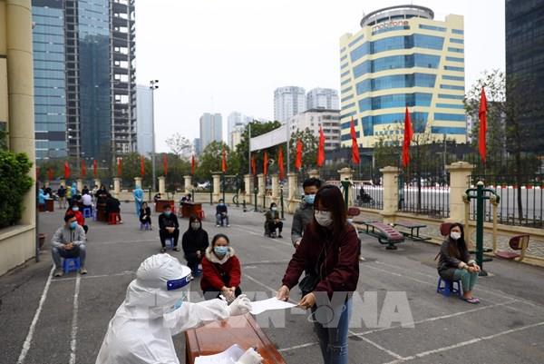 Dịch COVID-19 sáng 24/2: Việt Nam ghi nhận 2 ca mắc mới