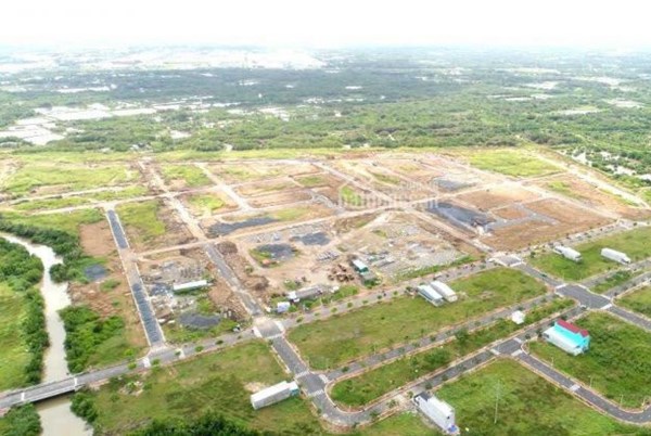 Thuê người đóng giả vợ chồng gia chủ để lừa bán đất tại Hà Đông, Hà Nội