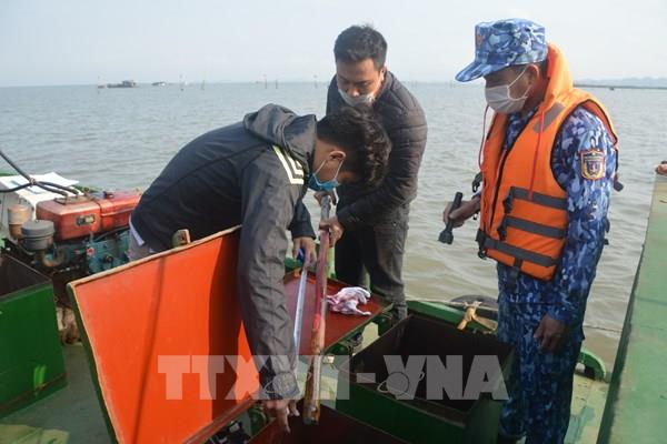 Bộ Tư lệnh Vùng Cảnh sát biển 1 tạm giữ 20.000 lít dầu DO không rõ nguồn gốc