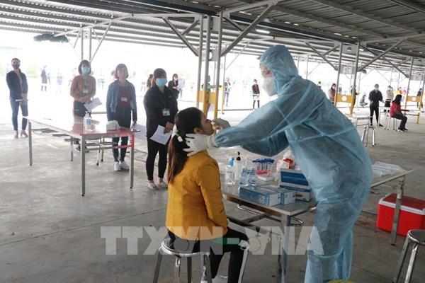 Thêm 4 ca mắc mới COVID-19 ở Hải Dương, 1 ca nhập cảnh trái phép