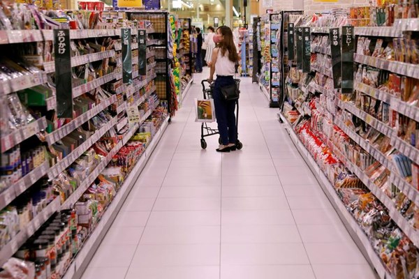 Nhật Bản: Doanh số các cửa hàng bách hóa giảm hơn 29% trong tháng 1