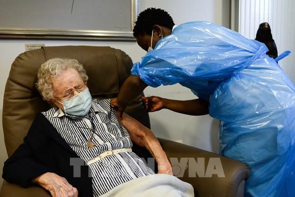 Biến chủng Delta đe dọa nỗ lực kiểm soát dịch của EU