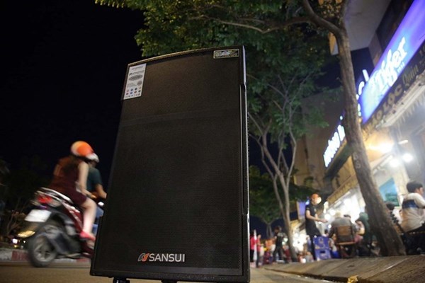 Chủ tịch UBND TP. HCM yêu cầu xử lý tiếng ồn karaoke tự phát