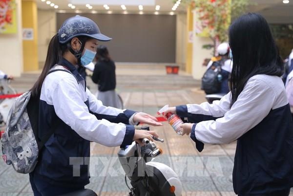 Các trường học tại Hà Nội thực hiện “nhiệm vụ kép” khi học sinh đi học trở lại