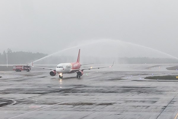 Vietjet "xông đất" sân bay quốc tế Vân Đồn năm mới Tân Sửu