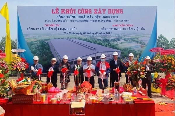 Khởi công nhà máy dệt Happytex với số vốn 15 triệu USD