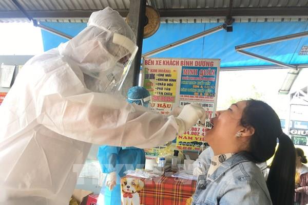 Dịch COVID-19 tối 8/3: Thêm 12 ca mắc mới, trong đó 11 ca nhập cảnh