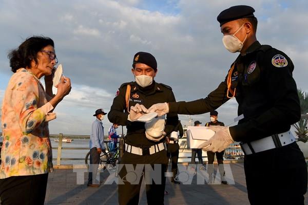 Campuchia đối mặt nguy cơ dịch COVID-19 vượt tầm kiểm soát