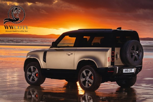 Defender được vinh danh mẫu xe phụ nữ yêu thích nhất thế giới năm 2021