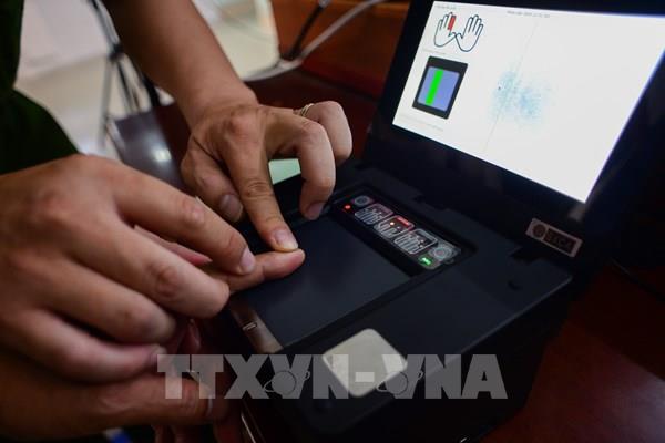 Rút tiền mặt tại ATM bằng căn cước công dân gắn chip