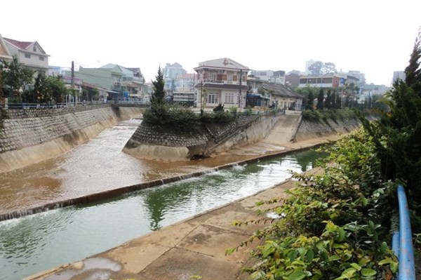 Gần 140 tỷ đồng cải tạo suối Cam Ly và thượng nguồn hồ Xuân Hương