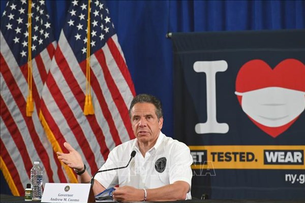 Thống đốc bang New York bị cáo buộc quấy rối tình dục