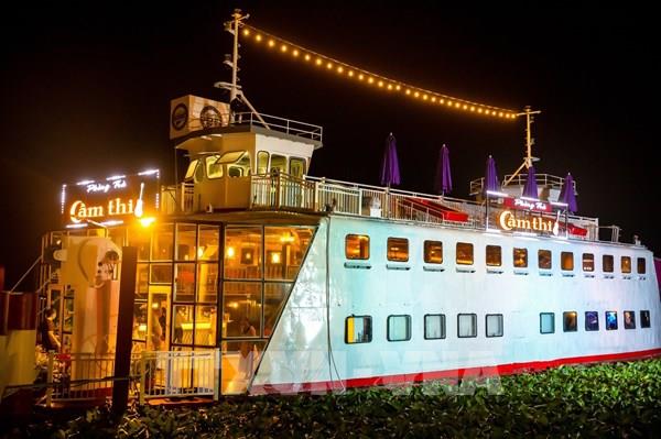 Phòng trà "Chiếc phà xưa" - Mô hình lần đầu xuất hiện tại Cần Thơ