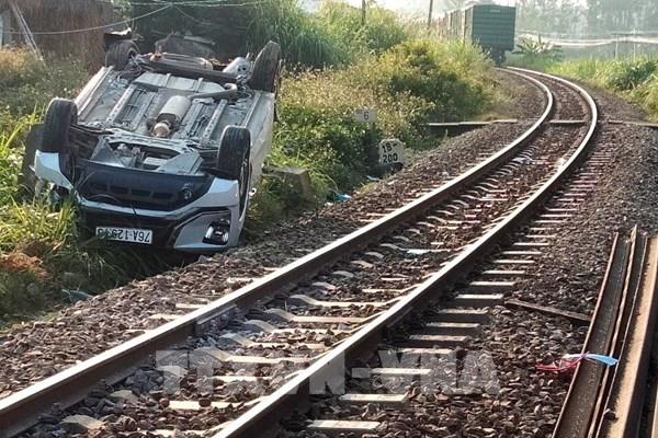 Bộ Giao thông Vận tải: Làm rõ trách nhiệm gác chắn trong vụ tàu hỏa đâm ô tô ở Quảng Ngãi