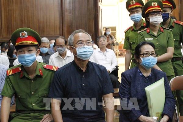 Nguyên Phó Chủ tịch UBND TP. HCM Nguyễn Thành Tài cùng các đồng phạm hầu tòa