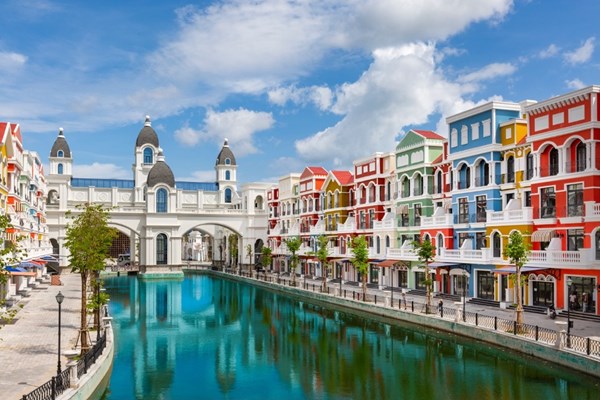 Điều gì làm nên sức hút của “siêu quần thể không ngủ” Phú Quốc United Center?