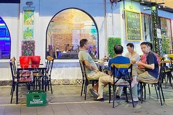 TP.HCM cho phép vũ trường, quán bar, karaoke hoạt động trở lại