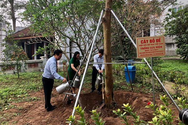 Ngành dệt may hưởng ứng "Tết trồng cây"