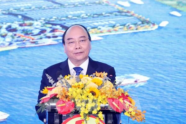 Thủ tướng Nguyễn Xuân Phúc: Long An cần chú trọng đến phát triển bền vững gắn với bảo vệ môi trường
